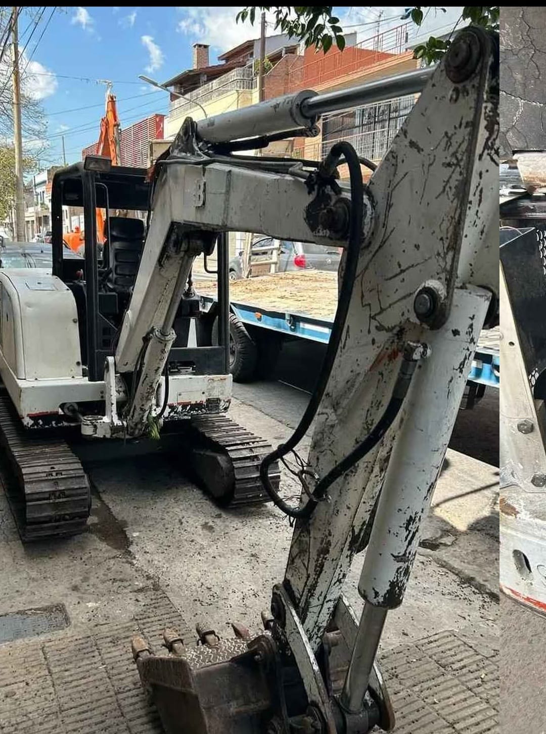 Mini Excavadora para movimiento de tierras